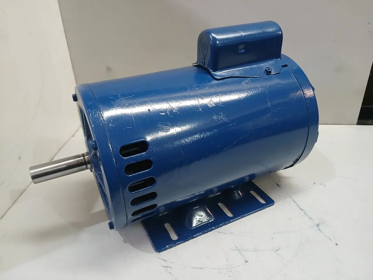 Motor elétrico monofásico 3 cv 2 pólos  - Foto 3