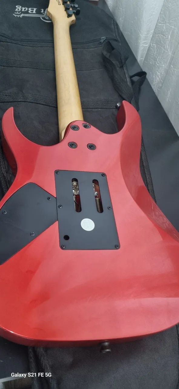 Guitarra Ibanez Rg270 com case e alavanca - Foto 5