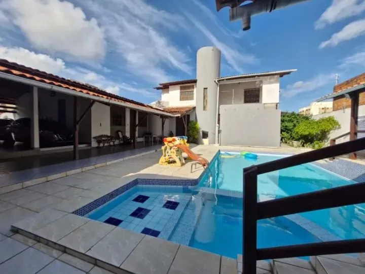 Casa à venda na Gruta de Lourdes, 5 quartos, 4 suítes, 712m² área total, R$ 850.000,00.