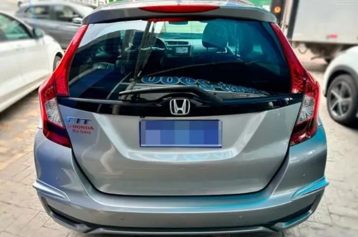 - Honda Fit 2020 - Ent. 5.500,00 - Não consultamos Score - Mariana Oliveira  - Foto 4