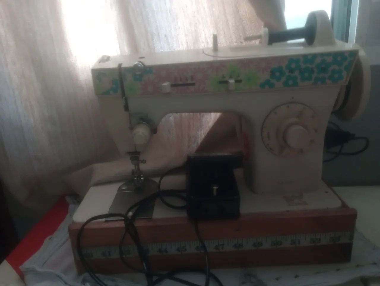 Máquina de Costura Singer