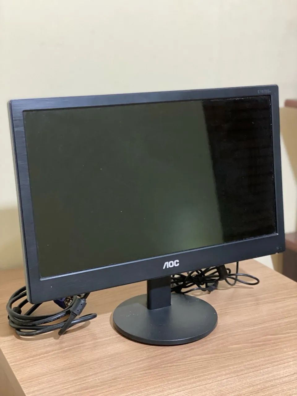 Monitor AOC E1670Sw - Tela Impecável!