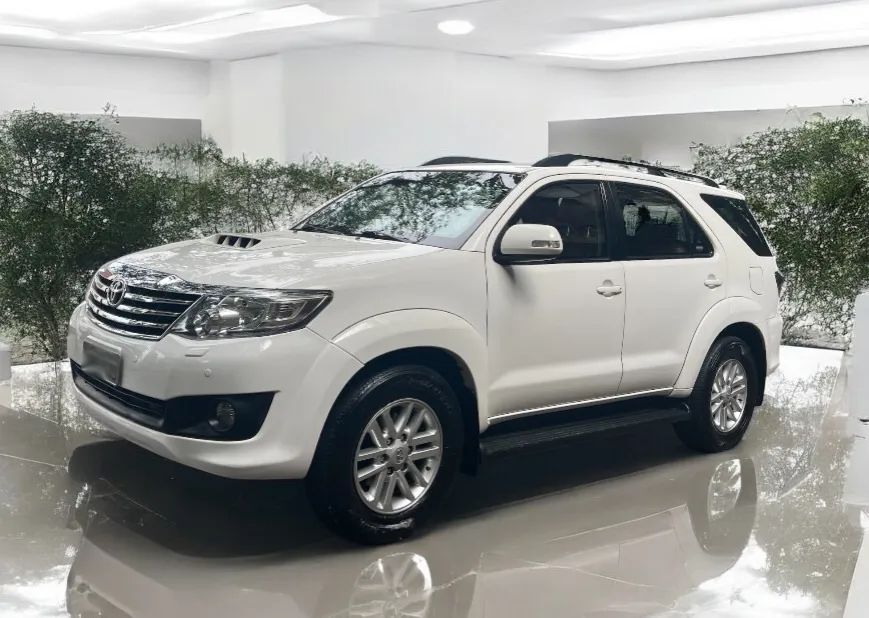 Hilux SW4 SRV 3.0 Turbo Diesel 4x4 2012 - Blindada - 7 lugares 