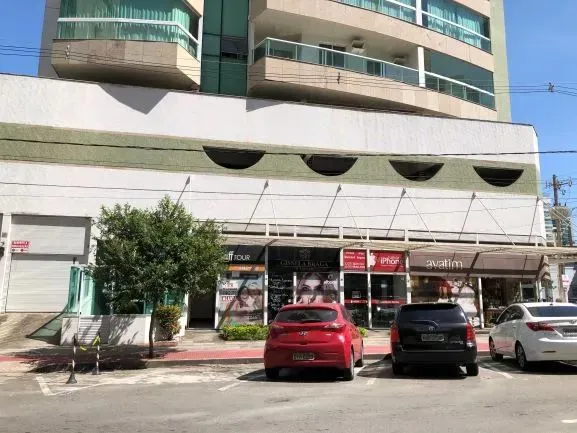 Pelegrine Aluga Loja 32 m² c/ mezanino, 1 banheiro, 1 vaga coberta. Praia do Canto - Vitór