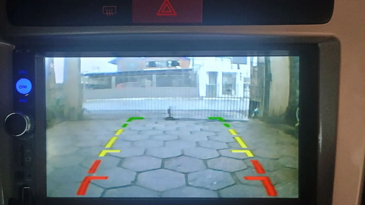 7-inch Multimedia Display with Rear Camera64318191825538123