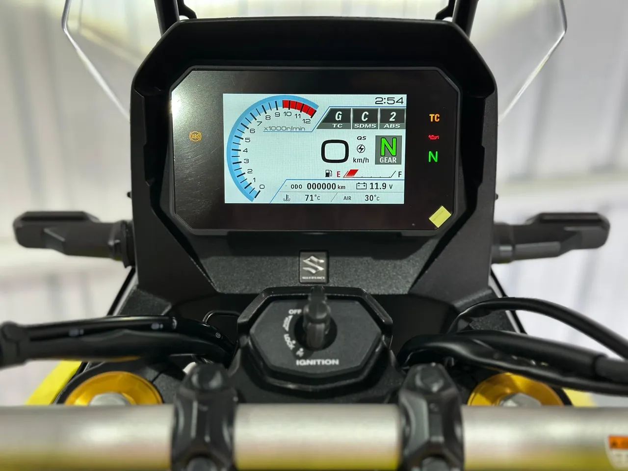 DL V-STROM 800 DE ABS AMARELA 2024/2025 - Foto 3