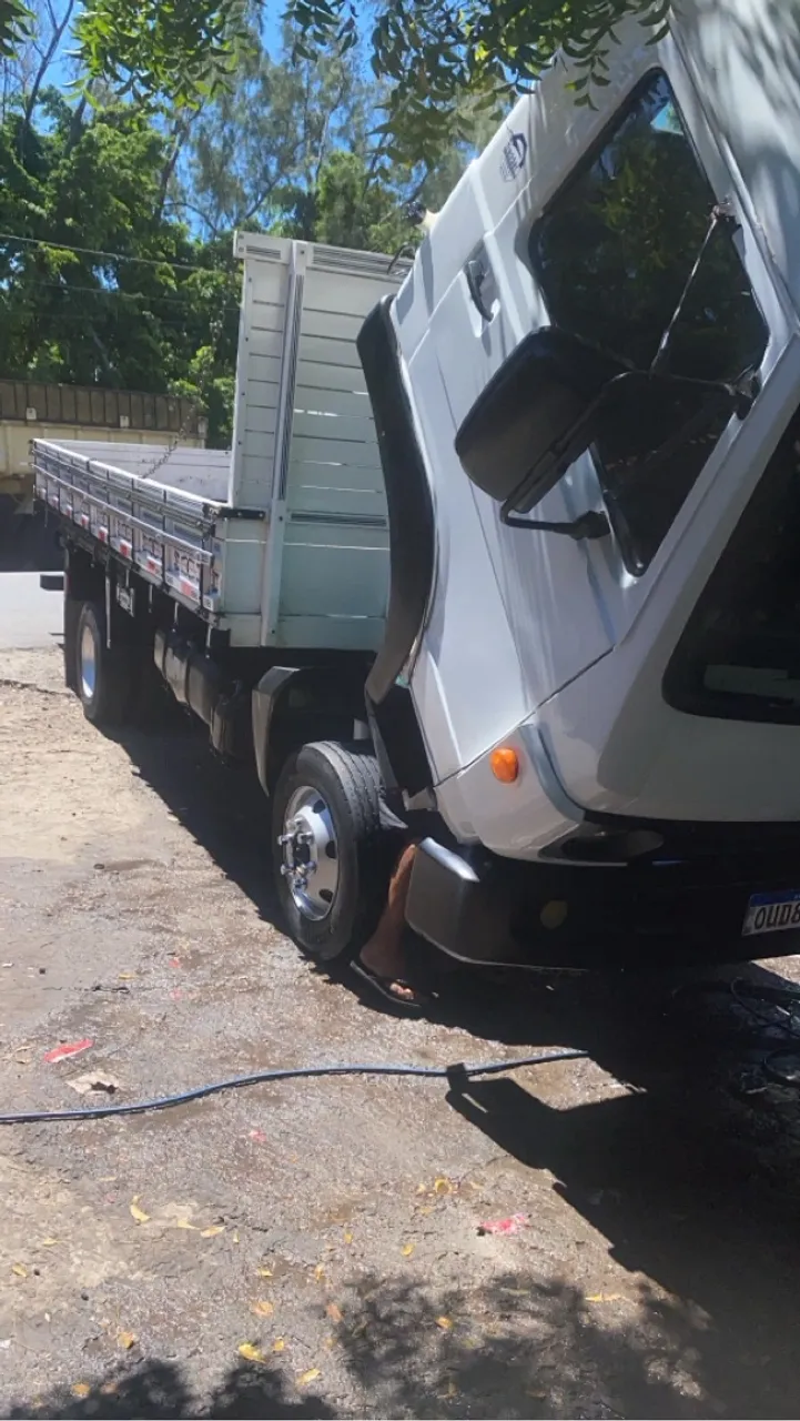 Caminhão Carroceria WV 8.160