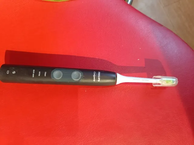 Escova de dente elétrica Colgate Philips Sonic Pro 50 - Recarregável Bivolt