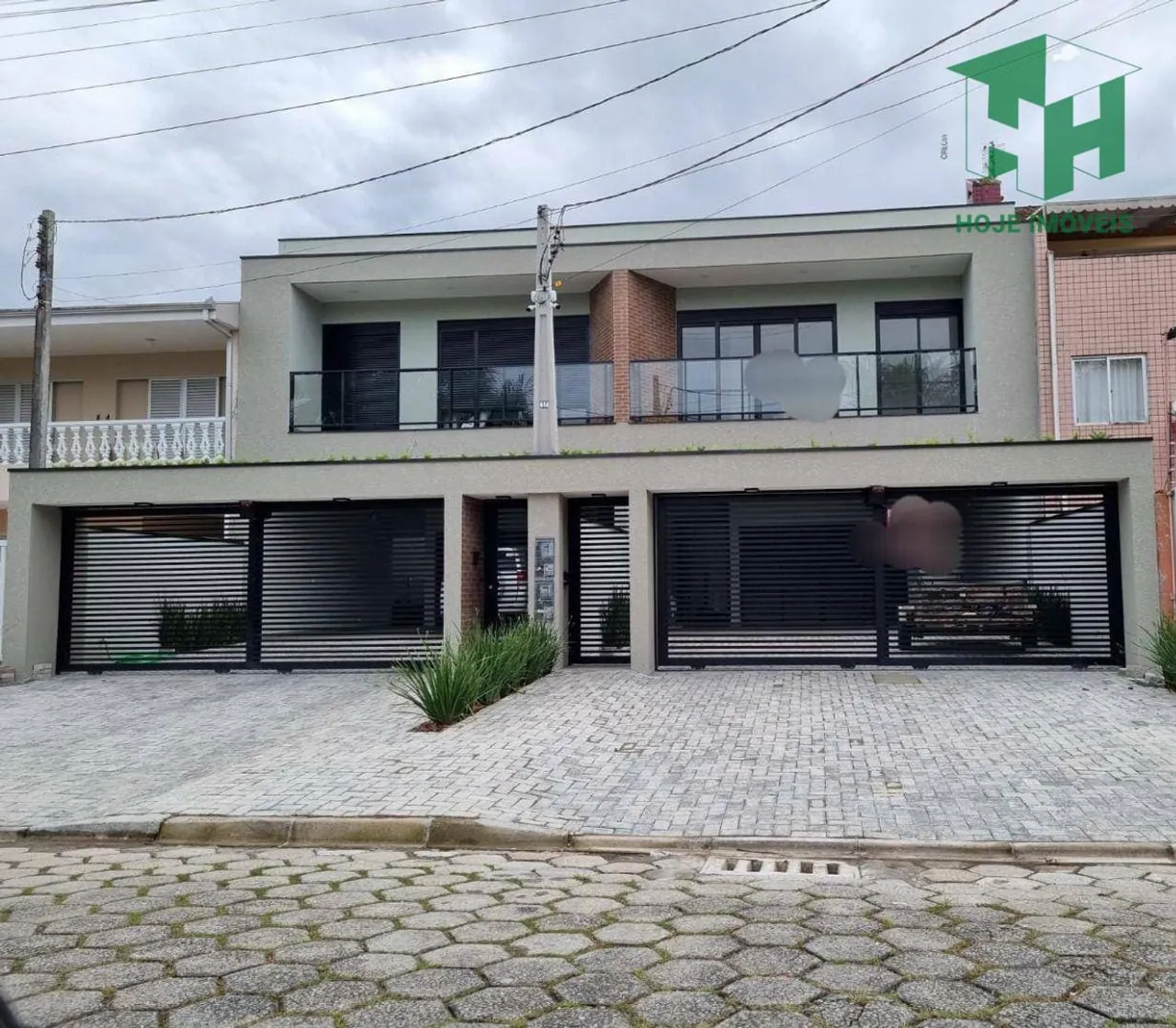 Sobrado à venda em Caiobá, Matinhos.