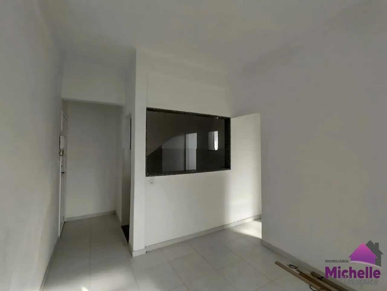 Apartamento para Locação em Teresópolis, VARZEA, 1 dormitório, 1 banheiro, 1 vaga