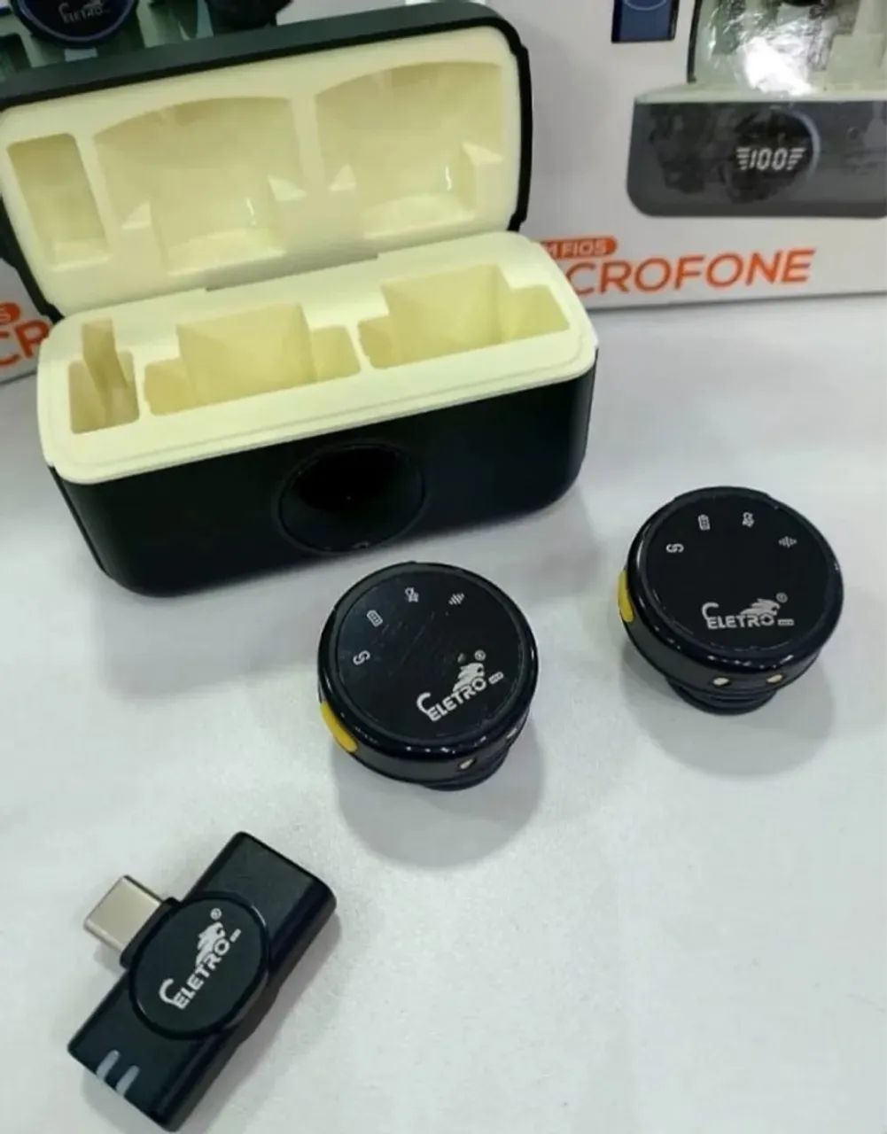 Microfone Lapela Sem Fio Com Digital Com 2 Microfones EL-1837 - Foto 4