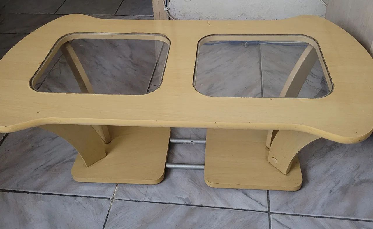 Mesa de centro com design moderno e tampo de vidro - Foto 2