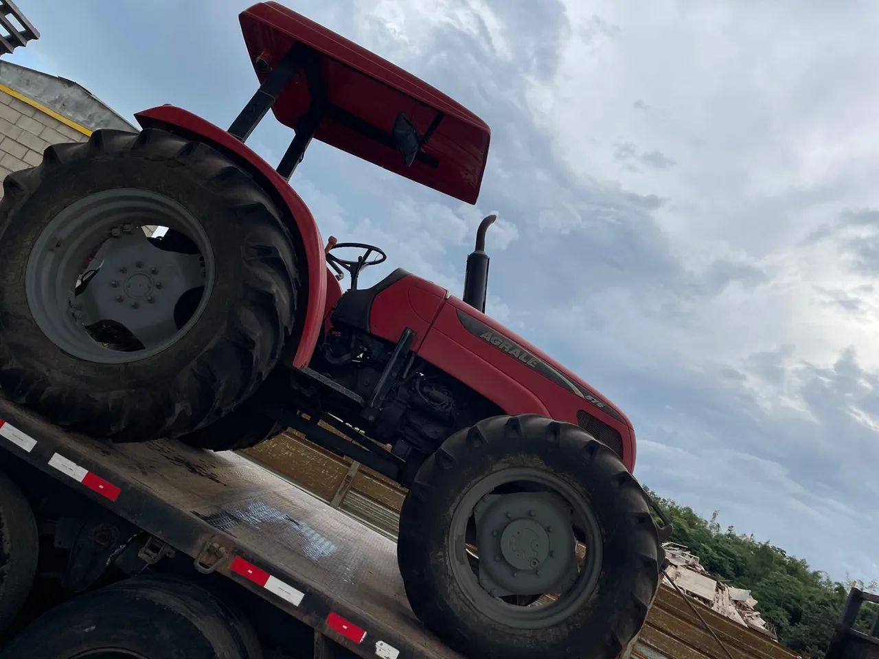 Trator Agrale 75CV 4x4 - Ano 2014 - Foto 5