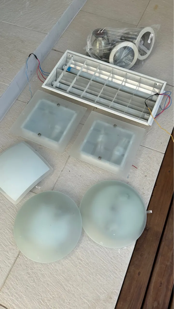 Luminárias de teto - diversos modelos