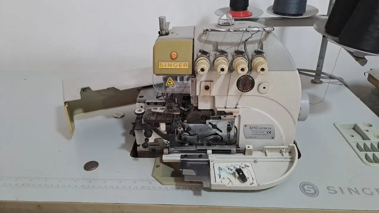 Máquina de Costura Industrial Singer - Foto 2