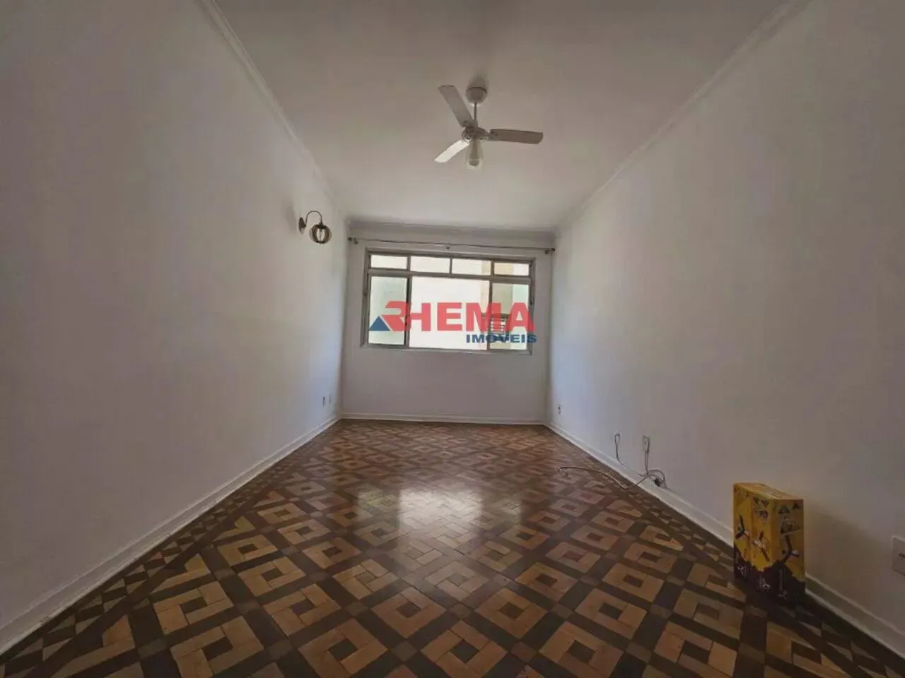 Comprar apartamento com 1 quarto em Gonzaga - Santos - SP