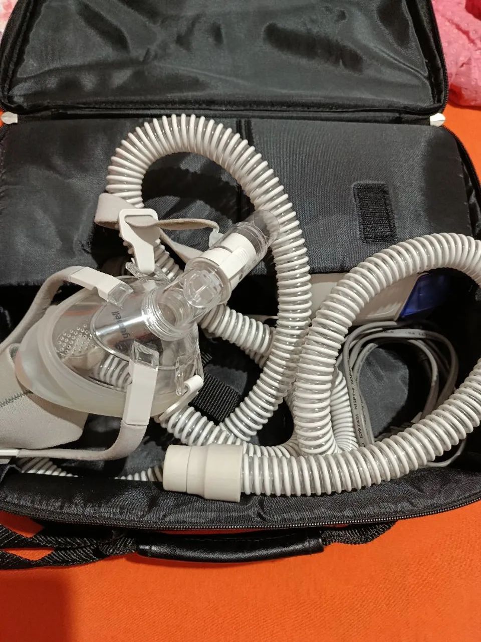 CPAP, zerado apenas seis meses de uso, máscara também nova,já vai completo , aceito propo - Foto 3