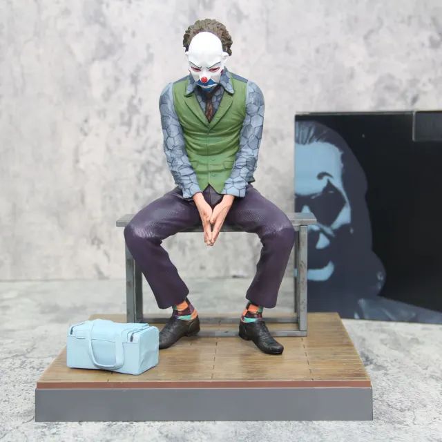 Action Figure Coringa 24 cm com Caixa - DC Comics®  - Foto 3