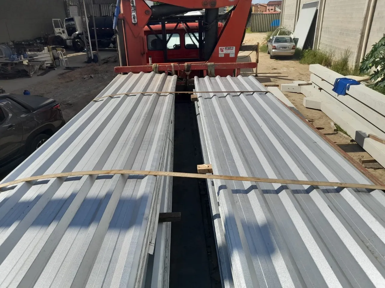 Telhas Galvanizadas Trapézio e Ondulada (0,43mm)