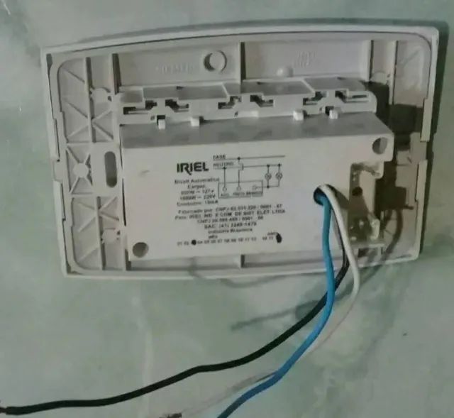 Sensor de presença automático com interruptor64299781693185121