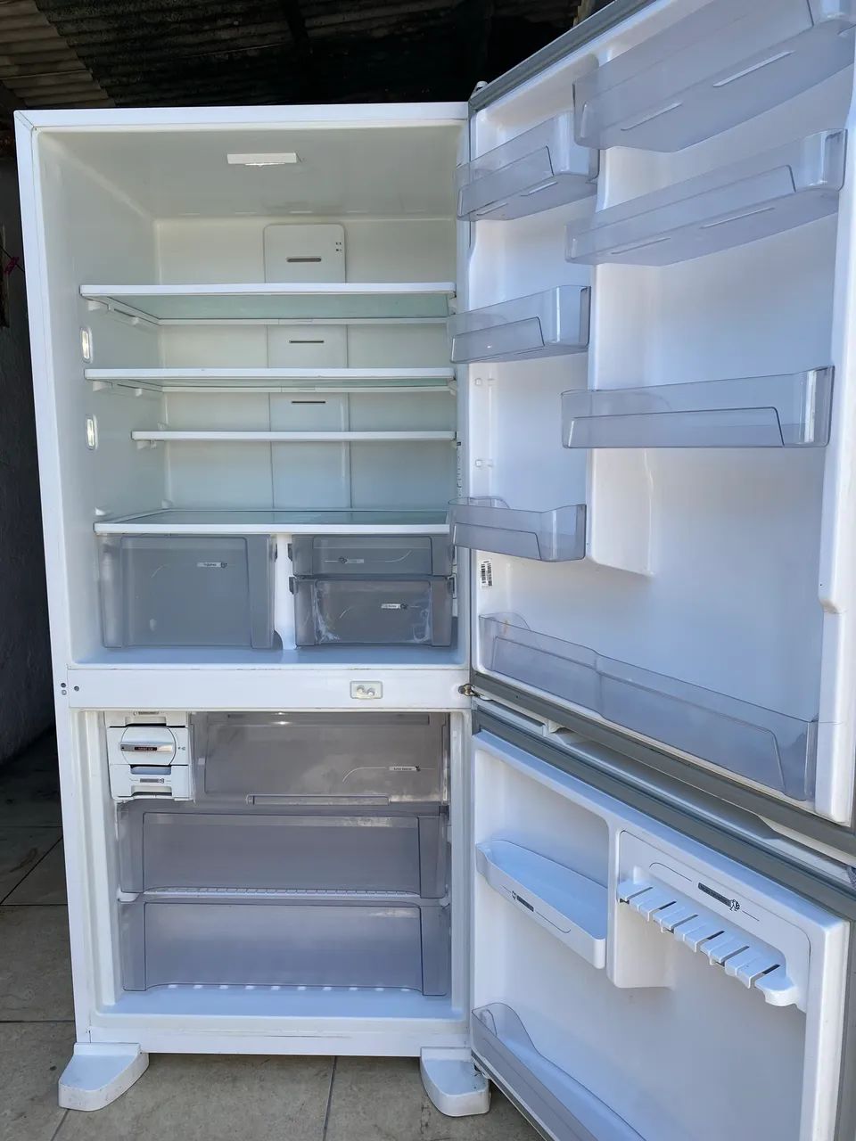 Geladeira Brastemp Inverse Maxi 600 Litros Frost Free - Foto 6