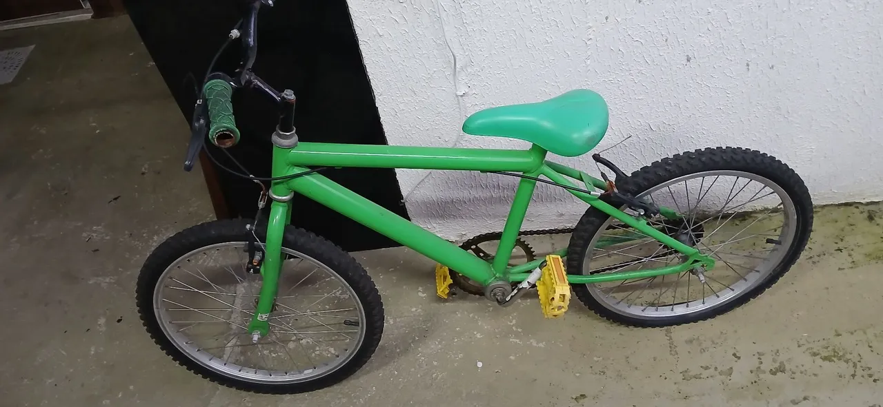 Bicicleta BMX Verde