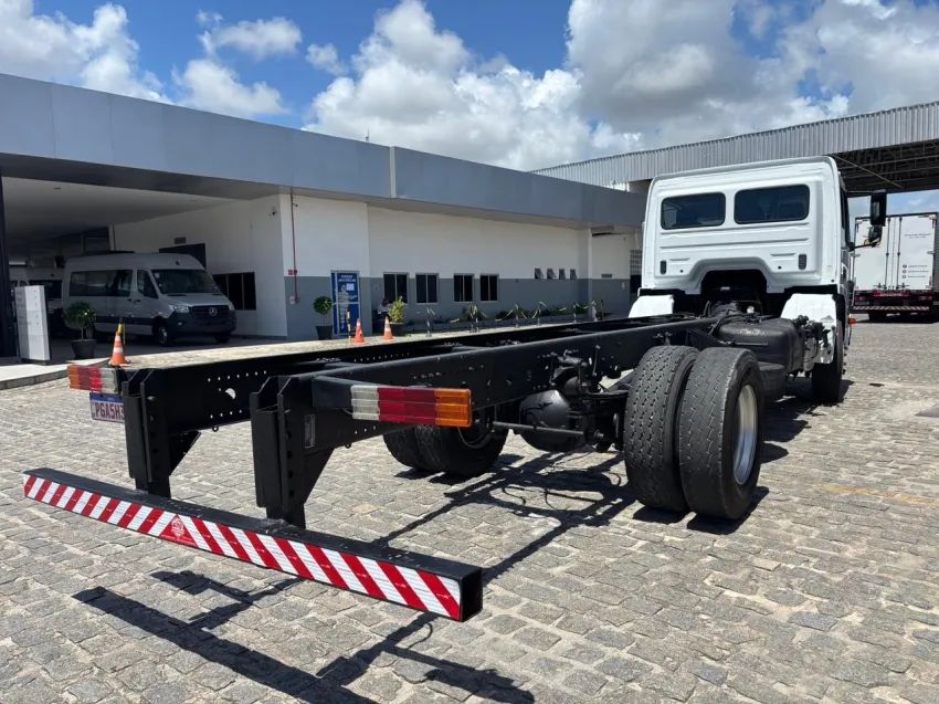 Mercedes-Benz Atego 1719 190 2012/2012 - Foto 9