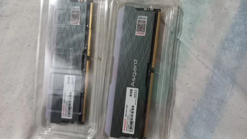 Memoria DDR4 16gb 8x2 Asgard RGB - Foto 4
