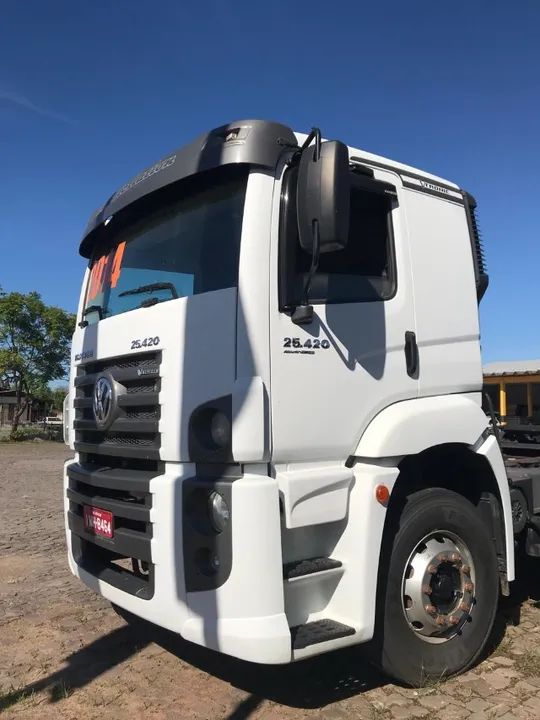 Volkswagen | 25-420 Constellation 6x2 (diesel) - Foto 2