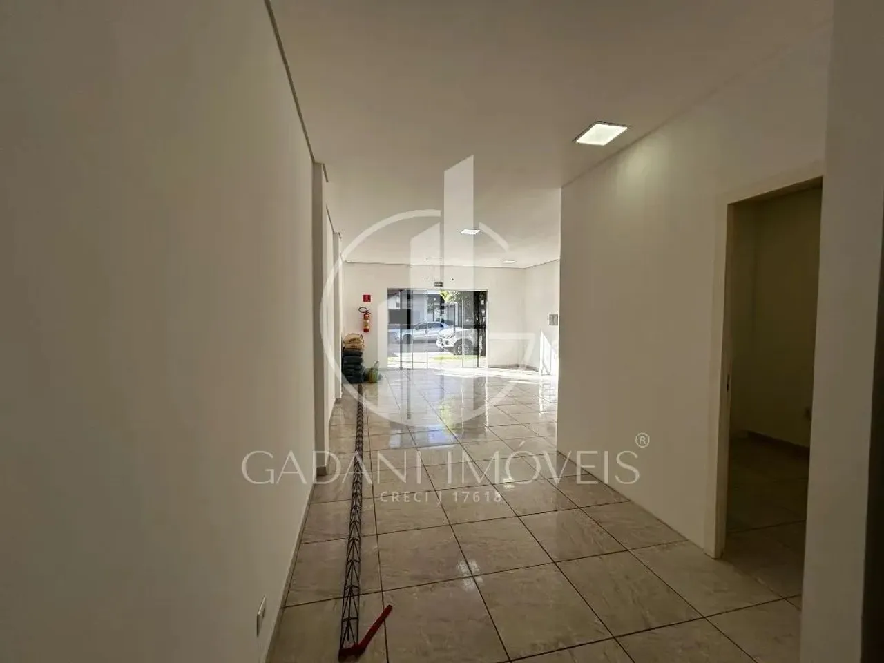 ALUGA-SE SALA COMERCIAL SETOR COMERCIAL em SINOP-MT