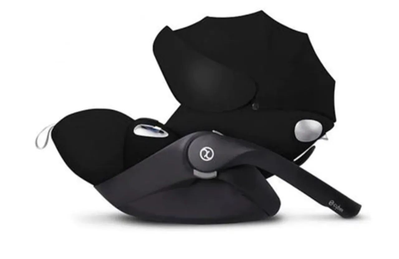 Bebê conforto Cyber Cloud Q - único que deita completamente 