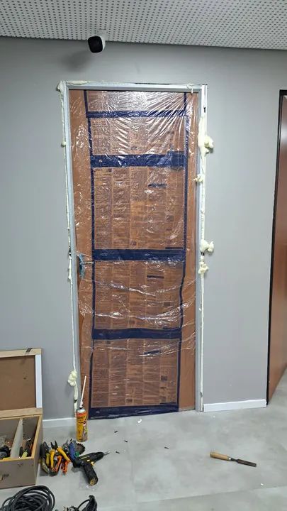 Montagem e fabricação de portas  - Foto 3
