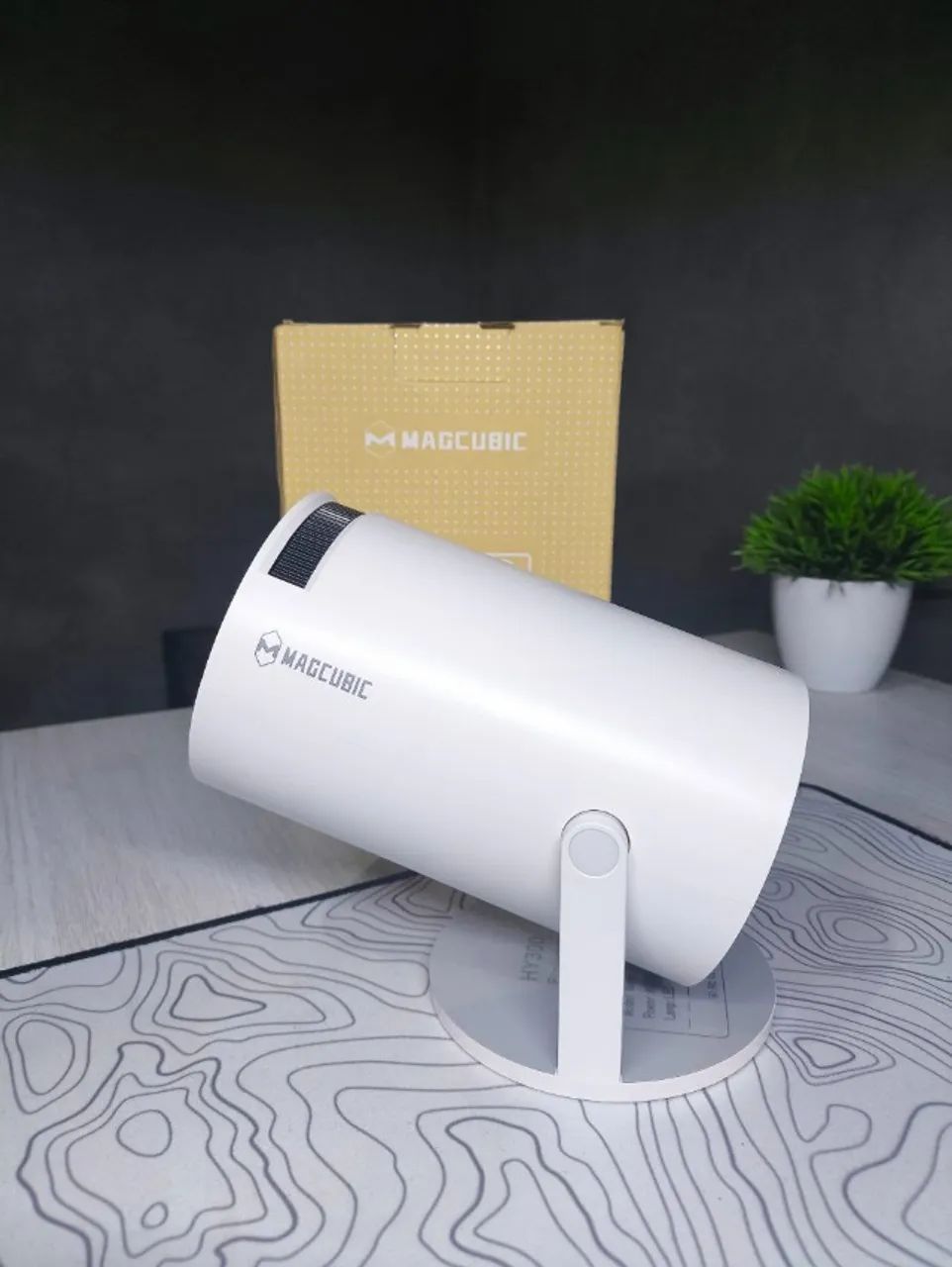 NOVO! Projetor Portátil HY300 PRO | Android 11, Wi-Fi 6, Rotação 180°! - Foto 2