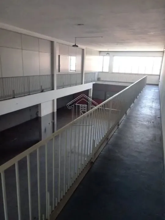Salão para Locação no bairro Vila Apiaí. 479 metros. Ao lado Da Pereira Barreto.