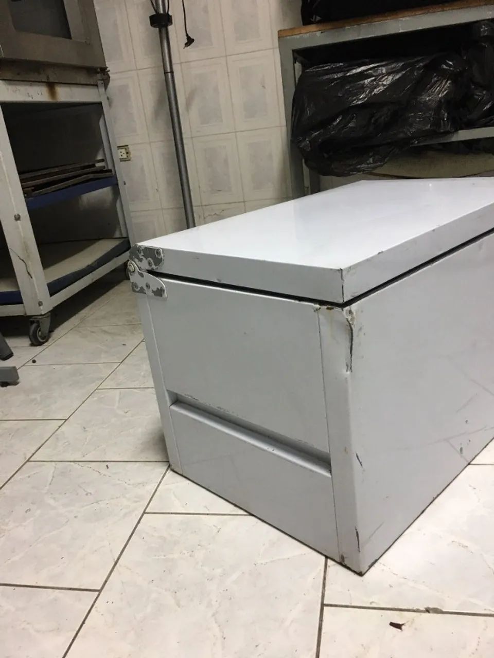 Caixa térmica metal - 67x43x46 - Foto 5