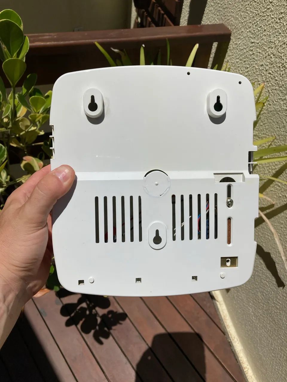 Eletrificador de cerca elétrica JFL Shock 8 Plus - Foto 4