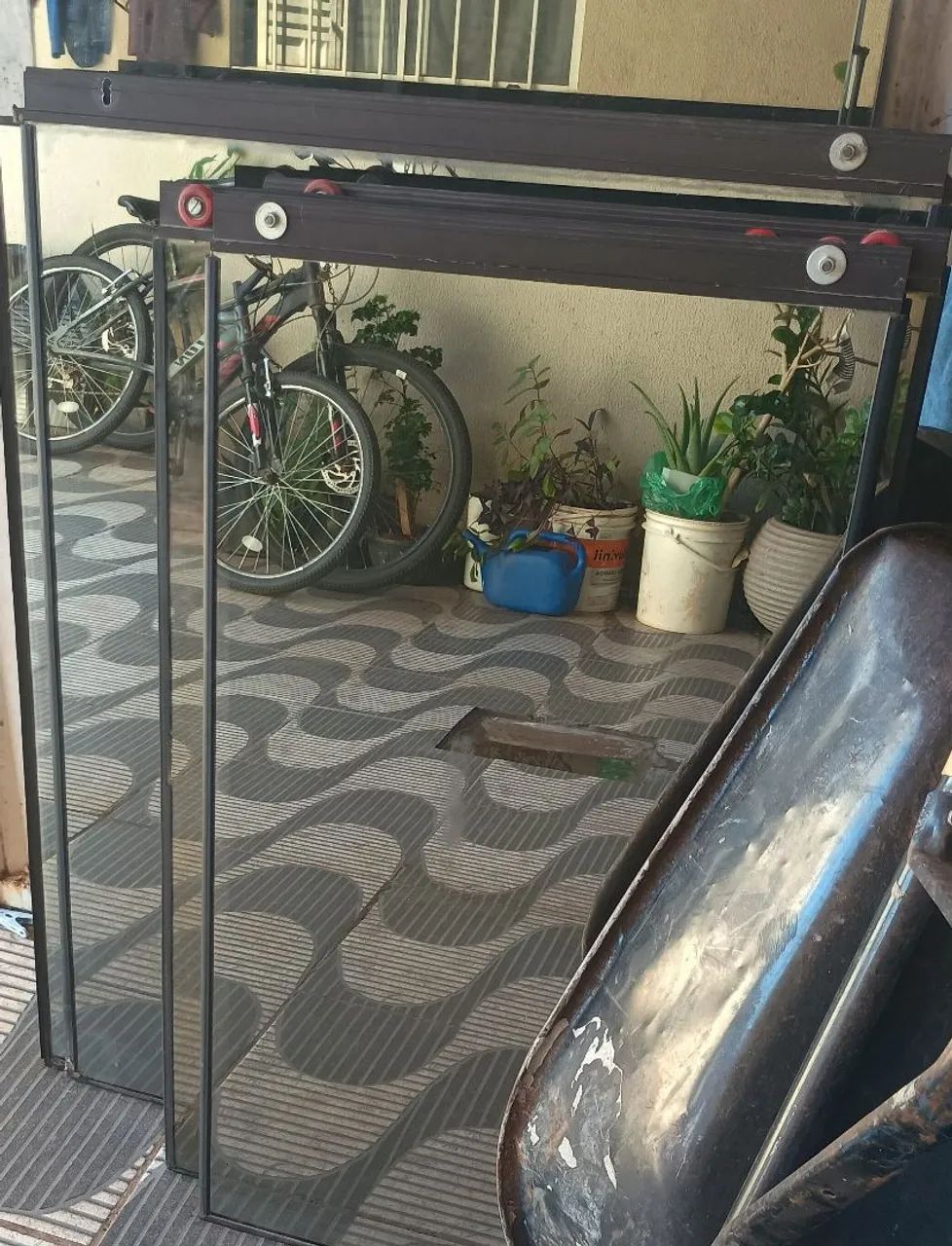 Porta e vidros espelhados de fábrica de 10mm - Foto 3