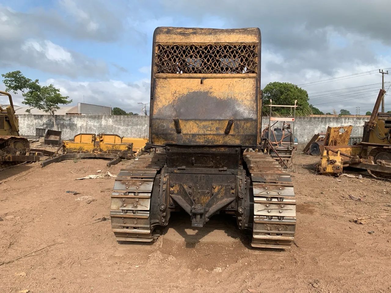 Trator de Esteira  Komatsu D50 - Usado - Foto 5