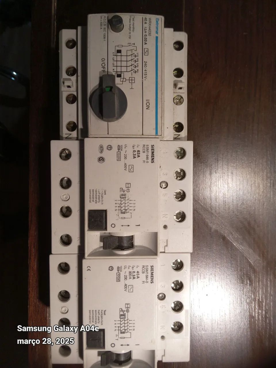 Materiais elétricos 64673395837057120