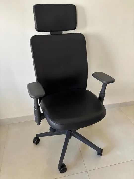 Cadeira Tecton Preta da Flexform