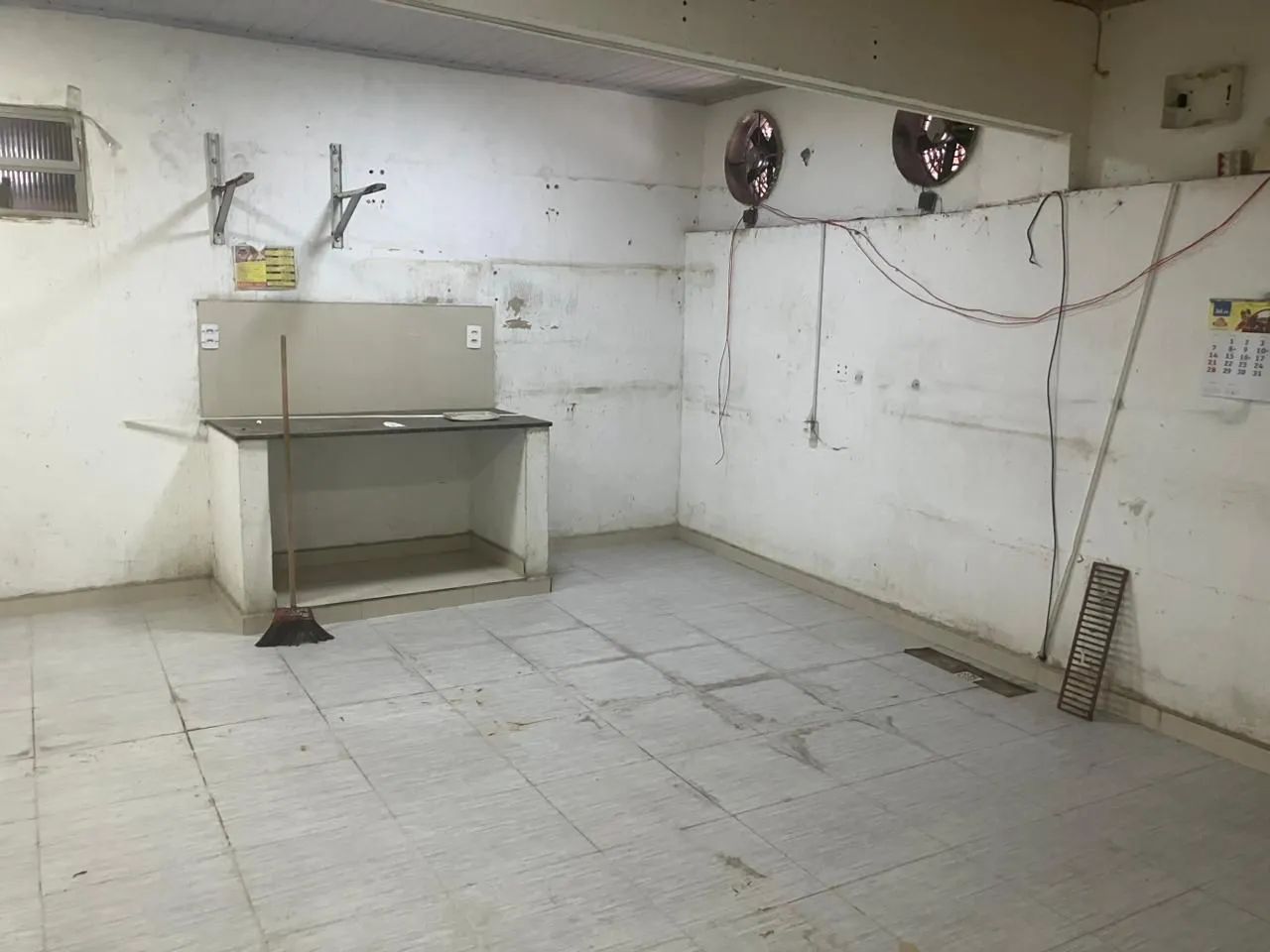 Alugo para casa ou comércio. - Foto 2