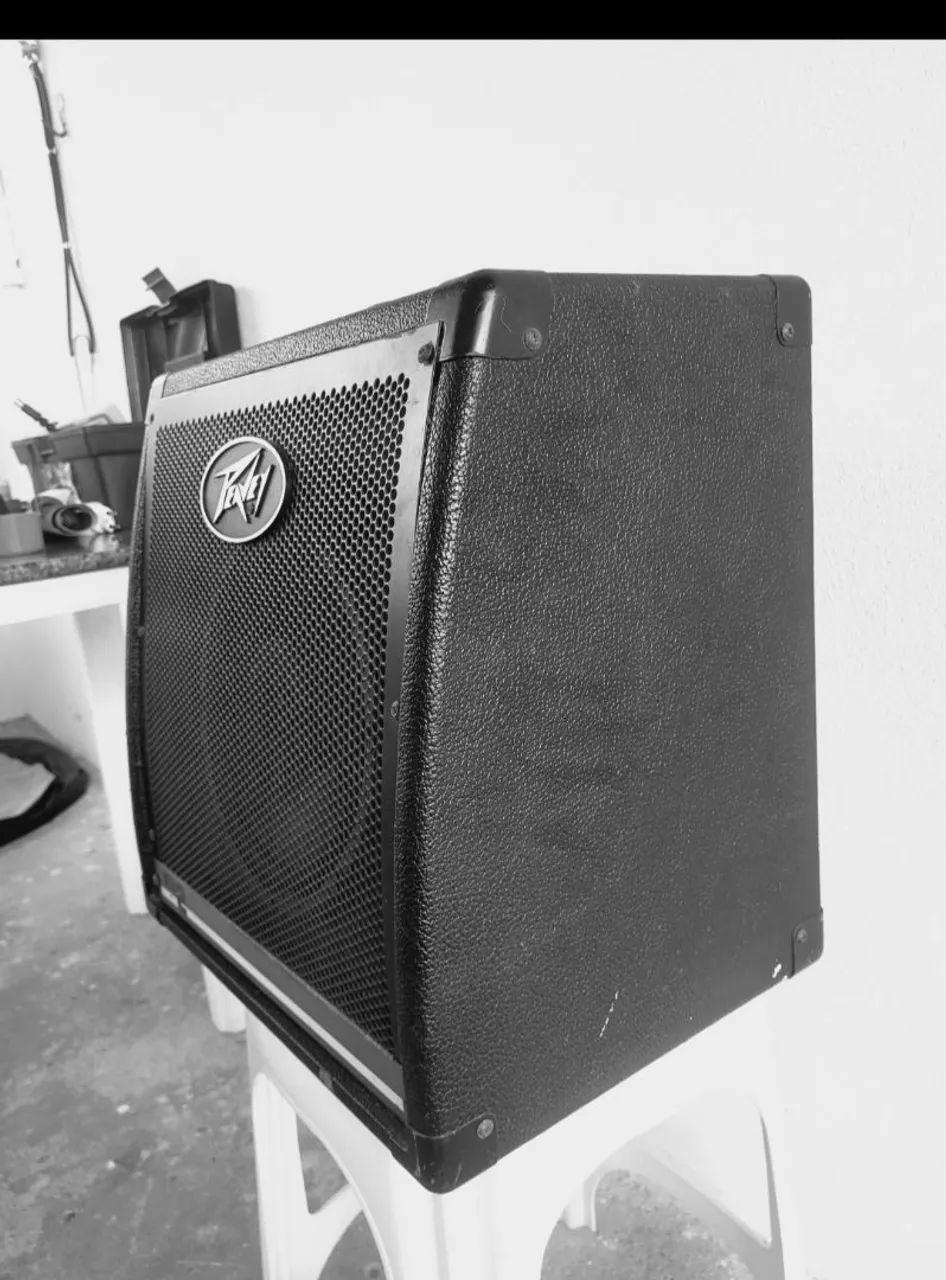 Caixa Amplificadora Peavey kbd2