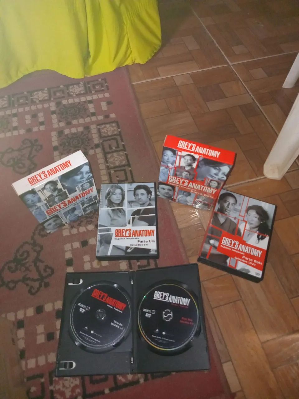 Grey's Anatomy - 1ª e 2ª Temporada em DVD - Foto 4