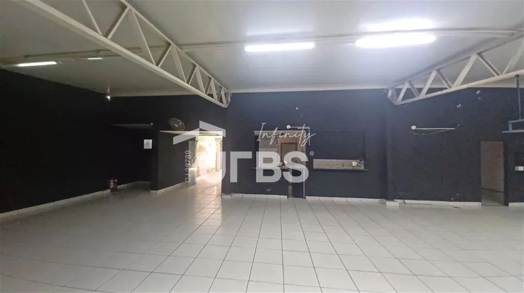 Casa Comercial de 370,00 m² em Localização Privilegiada - Nova Suiça - Foto 2