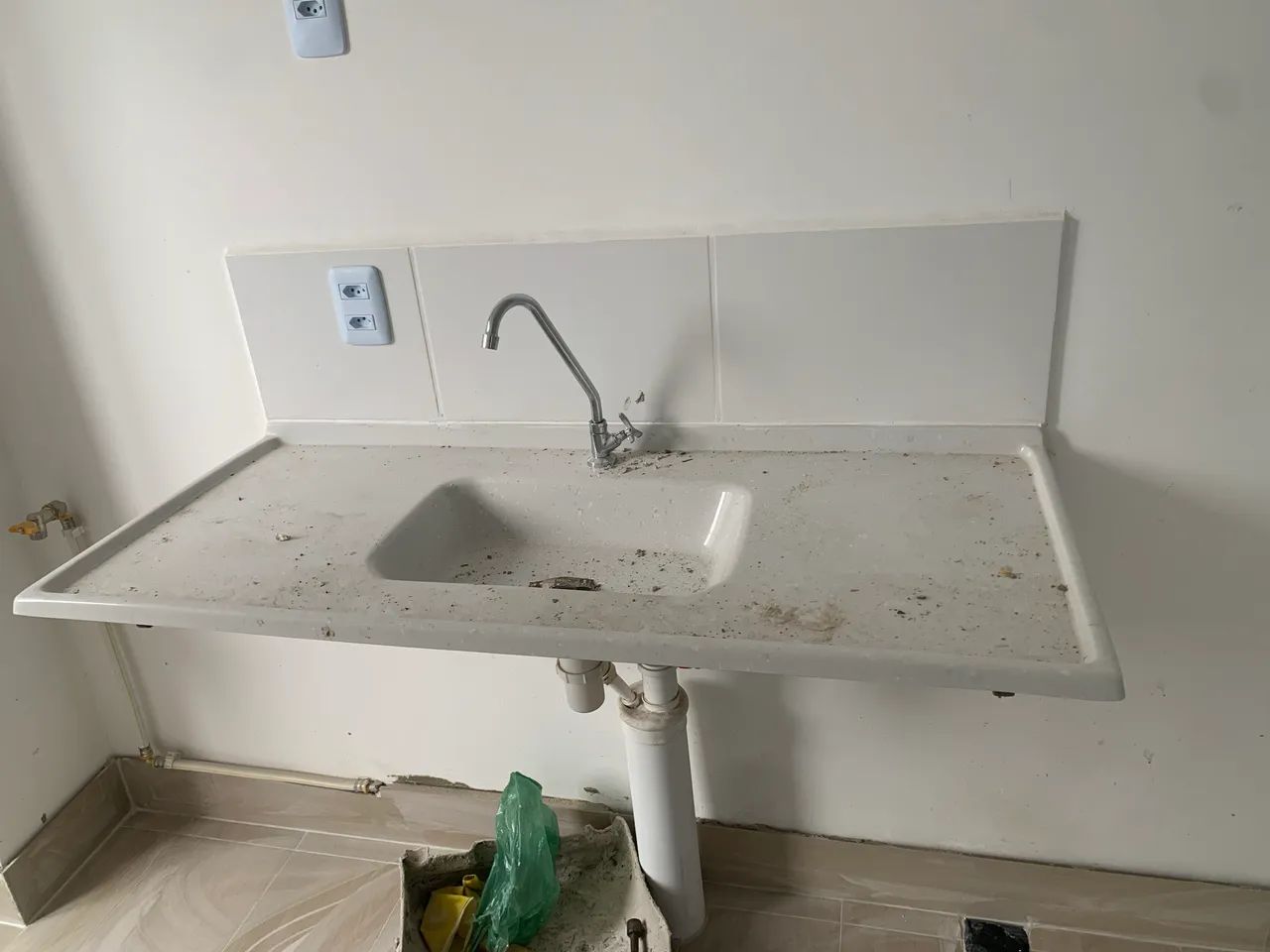 Pia64842828703747121