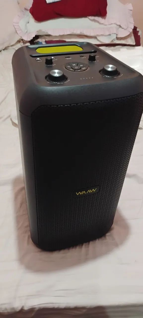 Caixa de Som Portátil com Bluetooth e Microfone - Foto 4