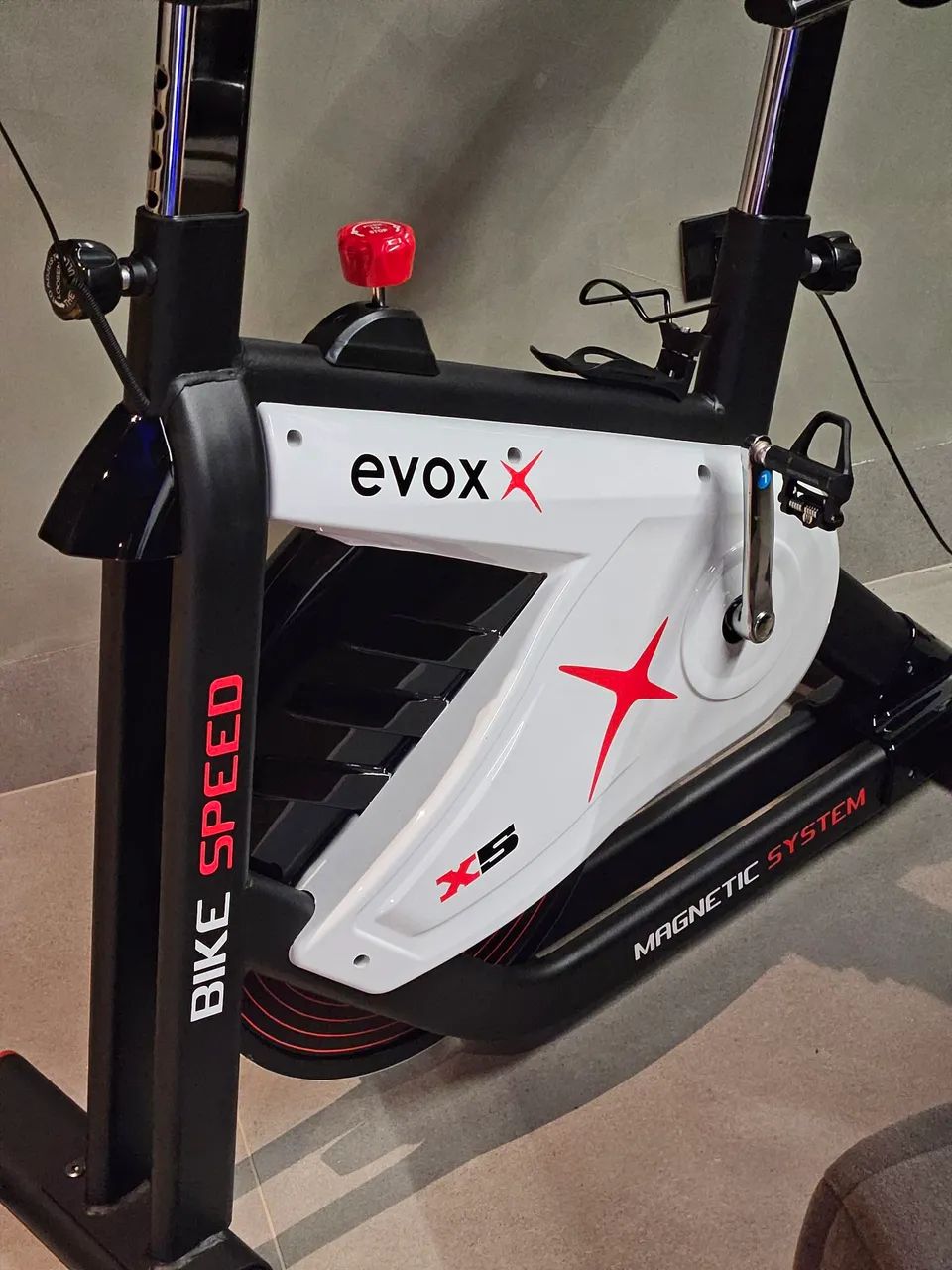 Bicicleta Spinning Magnétic System X5 Roda de Inércia 18Kg - Foto 2