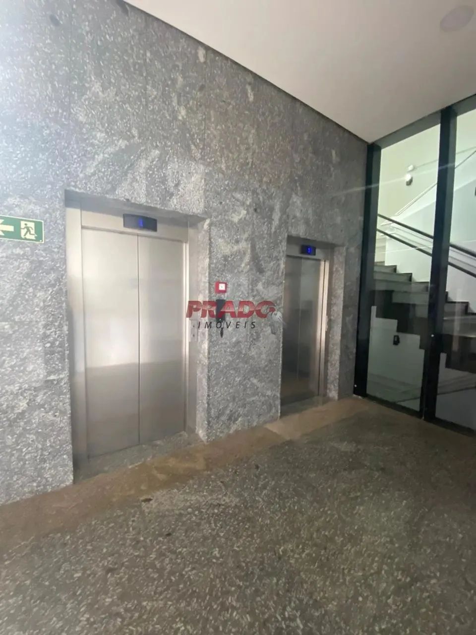 Sala para alugar em Maringá, Zona 01, com 925 m² - Foto 3