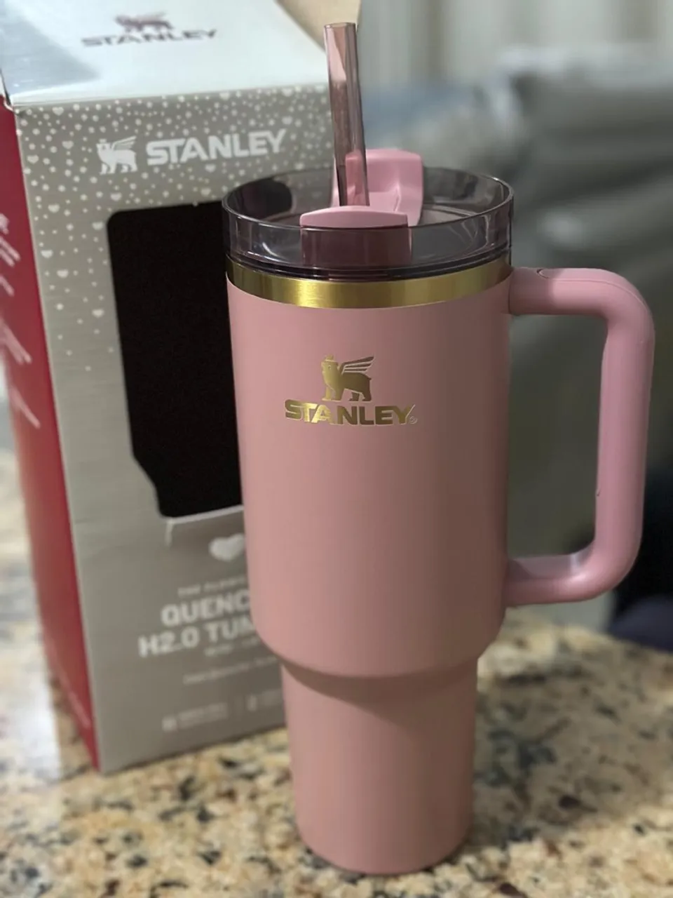 Copo Térmico Stanley Quencher H2.0 Tumbler Rosa 1.18L