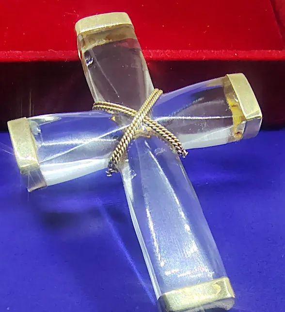 Pingente Ouro 18 Kilates 51 x 37 mm Peso 11.95 Gramas